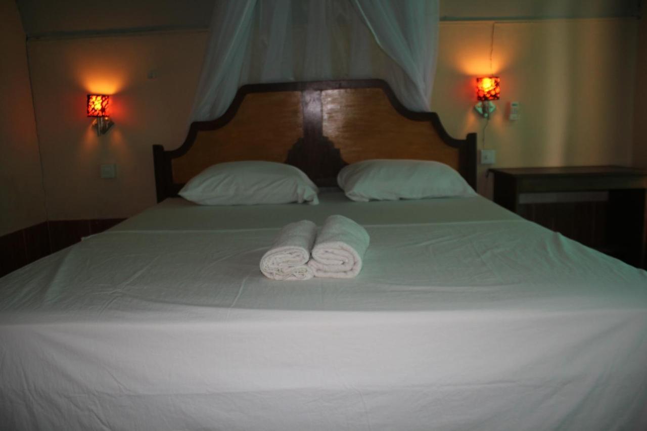 II Bungalow Gili Meno Exteriör bild