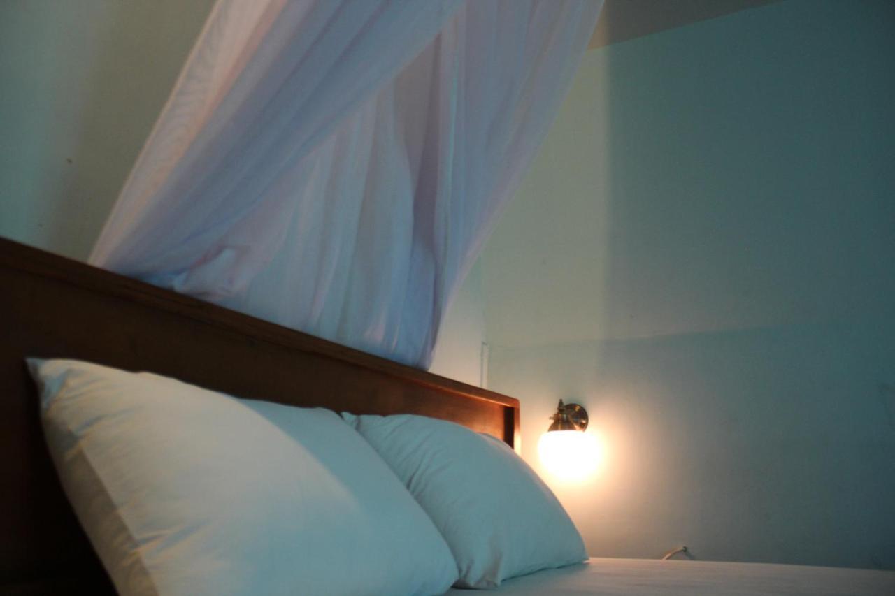 II Bungalow Gili Meno Exteriör bild